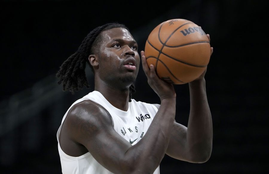 NBA: Philadelphia 76ers at Milwaukee Bucks