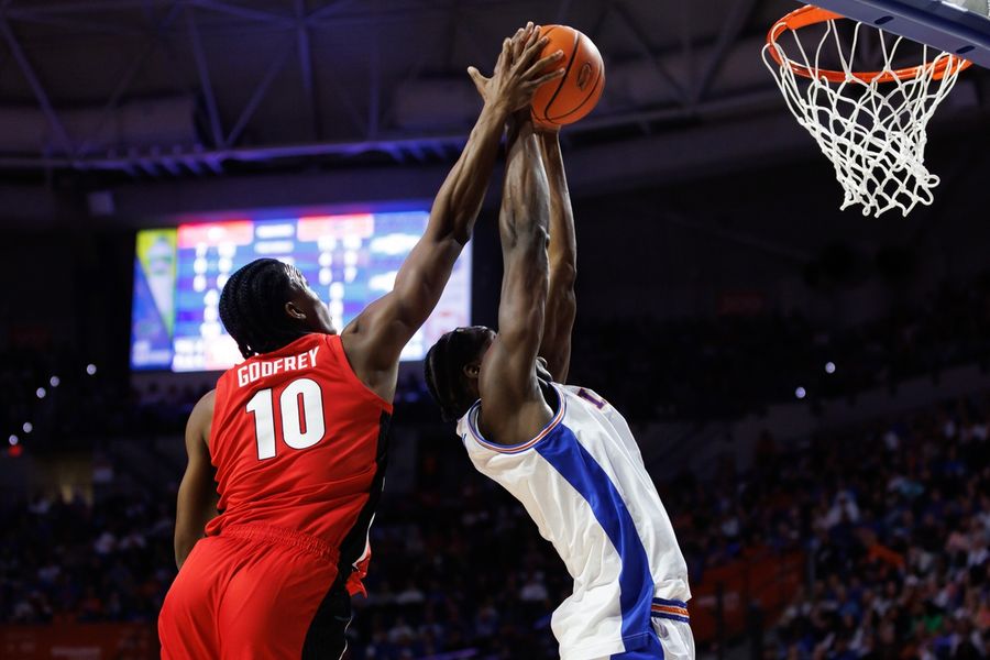 No. 5 Florida hammers Georgia, 89-59