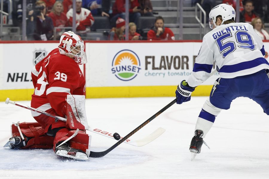 NHL: Tampa Bay Lightning at Detroit Red Wings