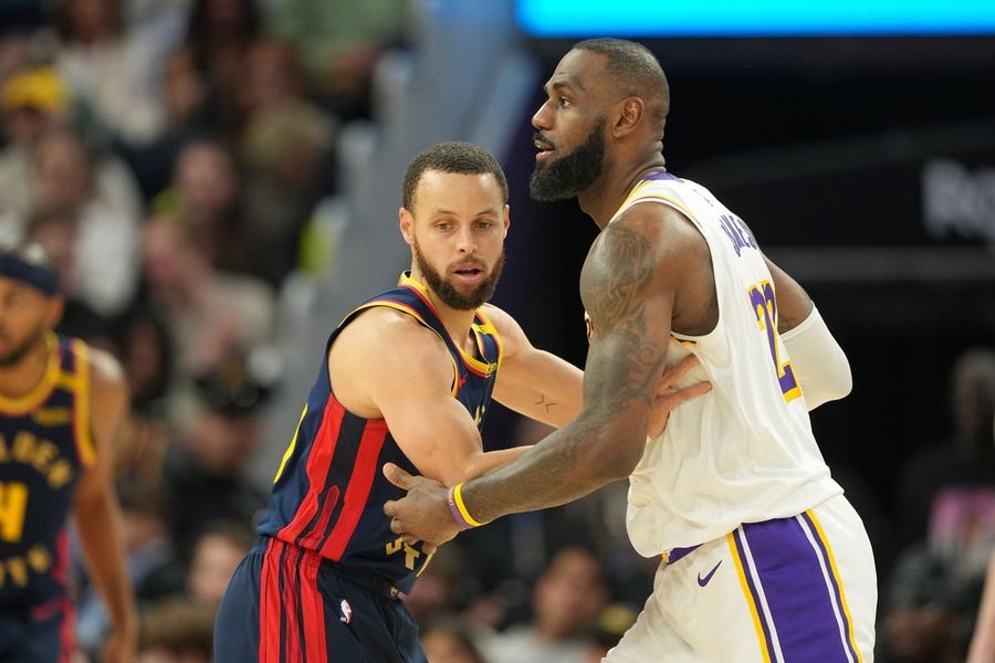Report: Warriors to pursue LeBron James signing, Anthony Davis trade