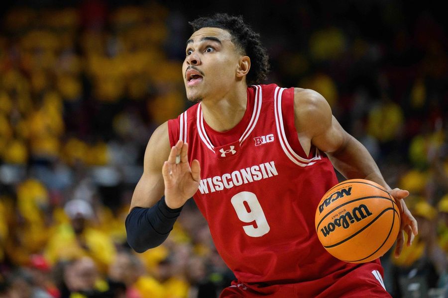 No. 17 Wisconsin looks to snap road skid at Northwestern