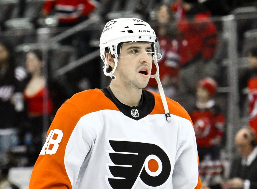 NHL: Philadelphia Flyers at New Jersey Devils