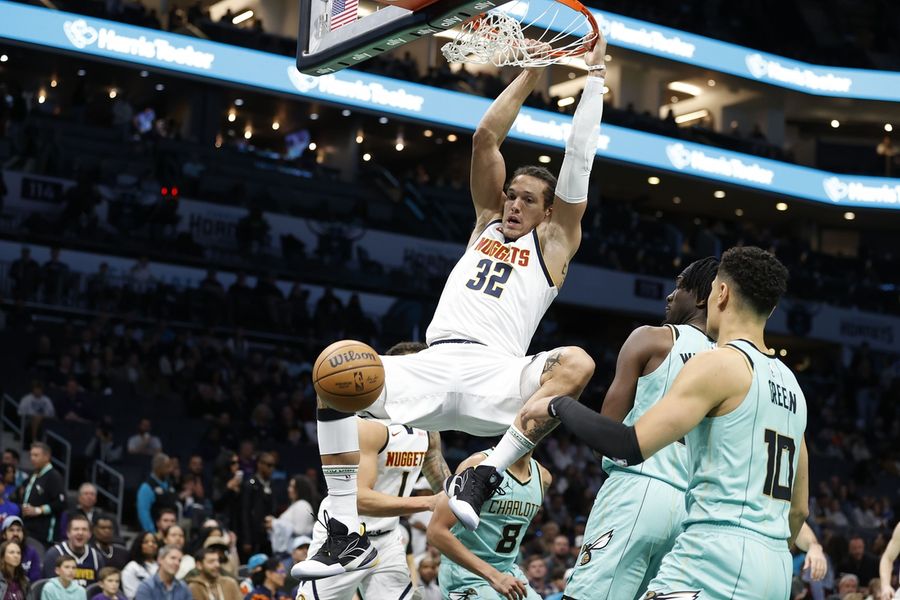 Nikola Jokic's triple-double helps Nuggets edge Hornets