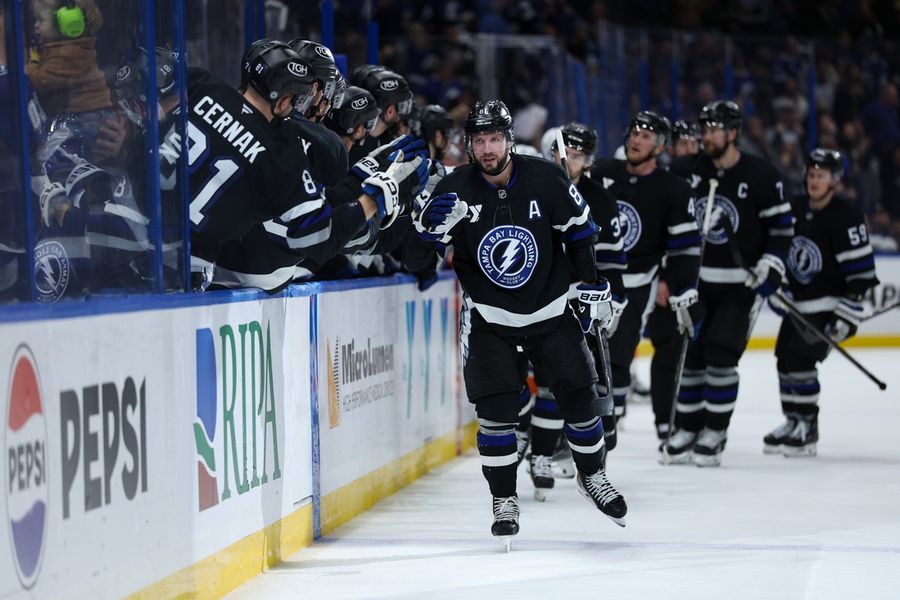 NHL: New York Islanders at Tampa Bay Lightning