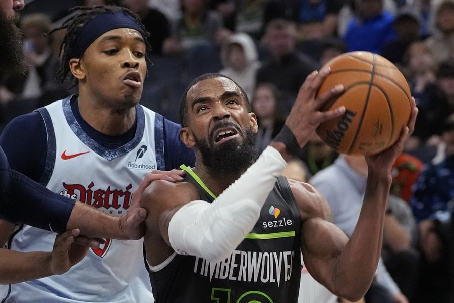 NBA: Washington Wizards at Minnesota Timberwolves