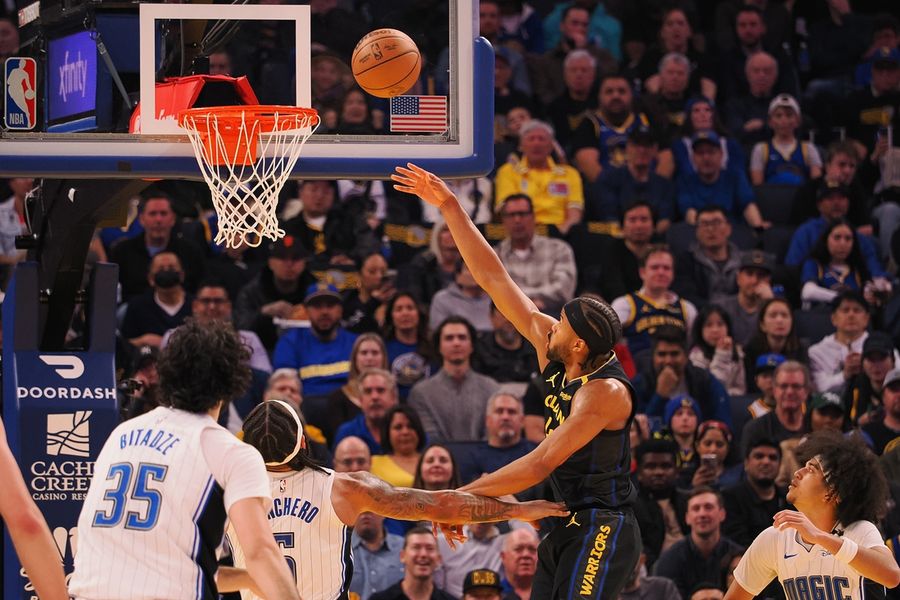 NBA: Orlando Magic at Golden State Warriors