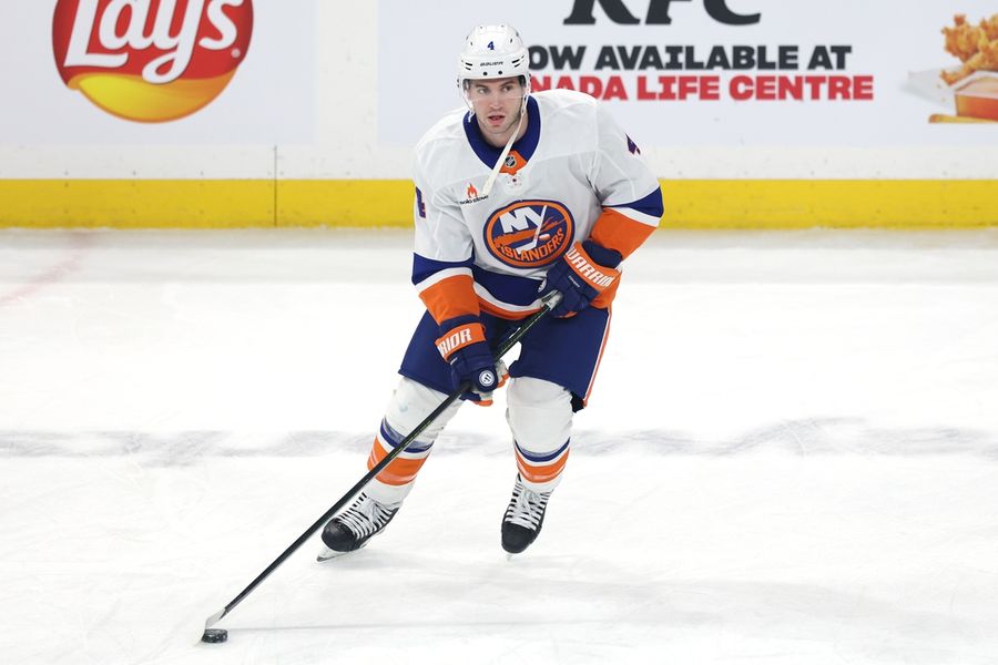 NHL: New York Islanders at Winnipeg Jets