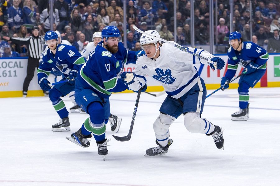 NHL: Toronto Maple Leafs at Vancouver Canucks