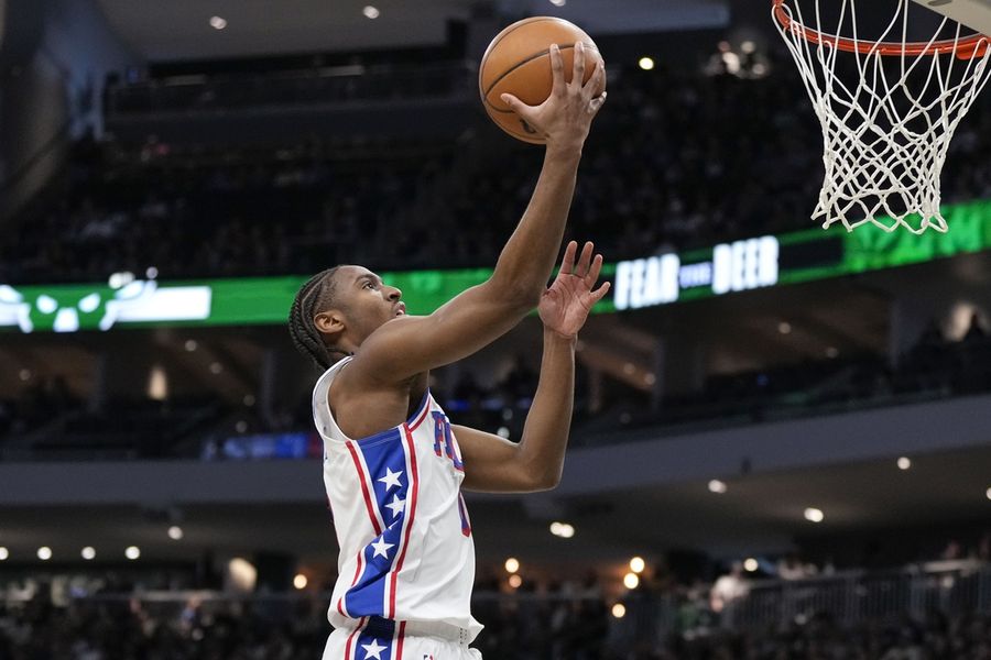 NBA: Philadelphia 76ers near Milwaukee Bucks