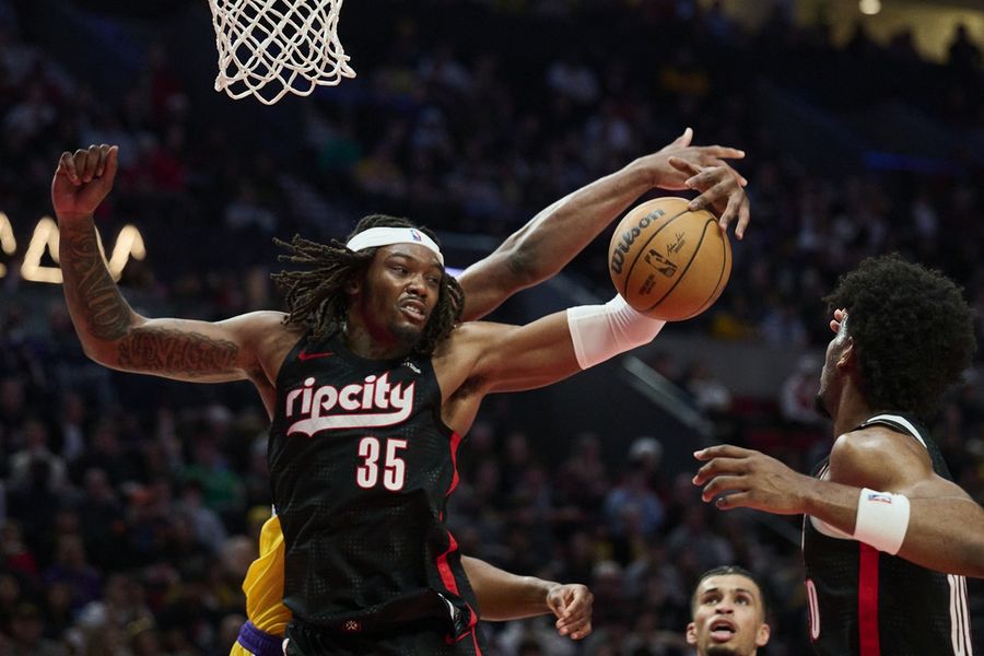 NBA: Los Angeles Lakers at Portland Trail Blazers