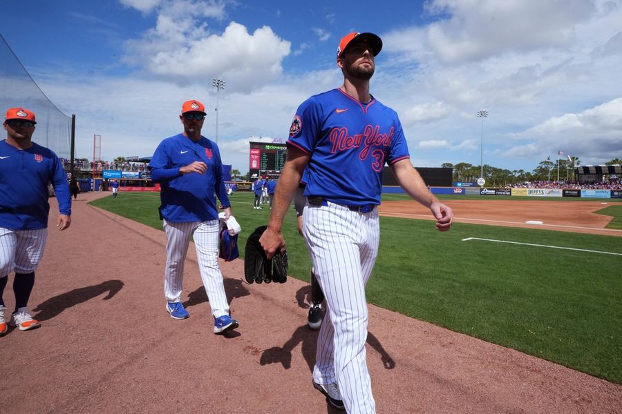 MLB: Spring Training-Houston Astros at New York Mets