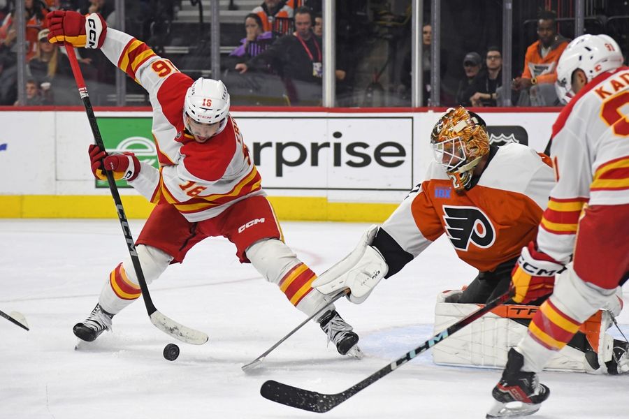 NHL: Calgary Flames at Philadelphia Flyers