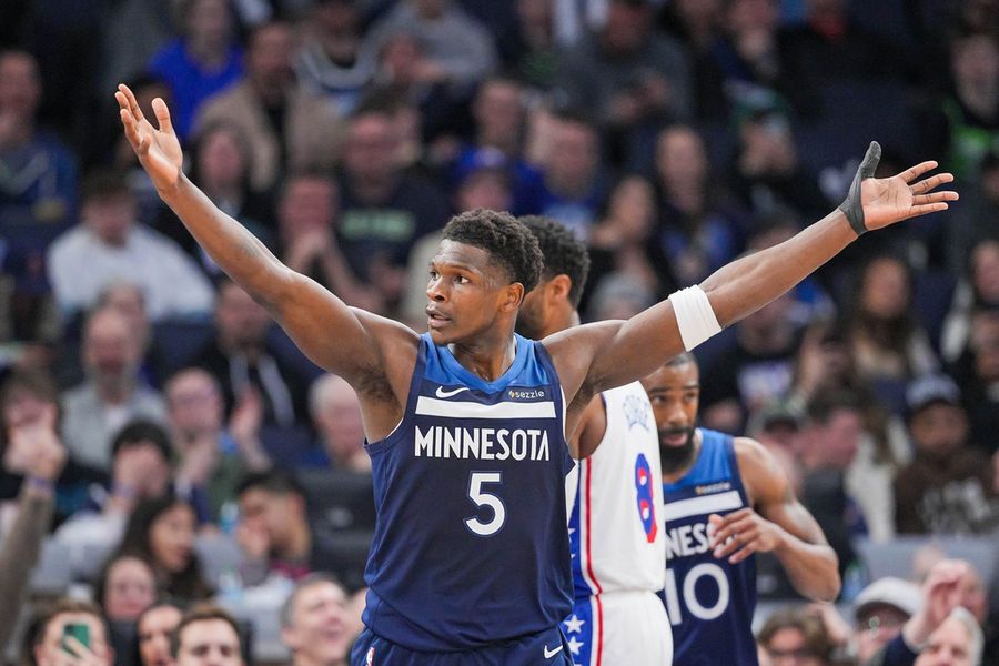 NBA: Philadelphia 76ers at Minnesota Timberwolves