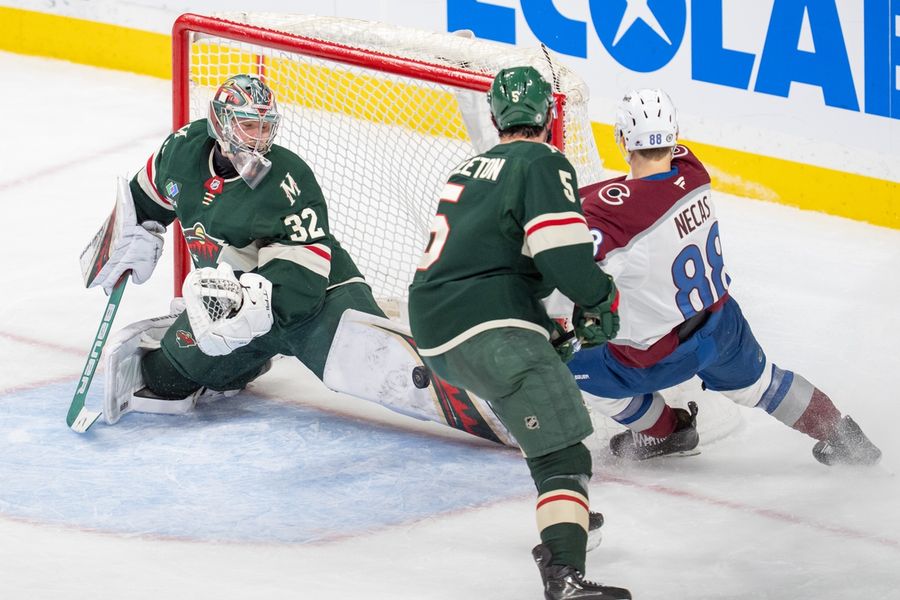 NHL: Colorado Avalanche at Minnesota Wild