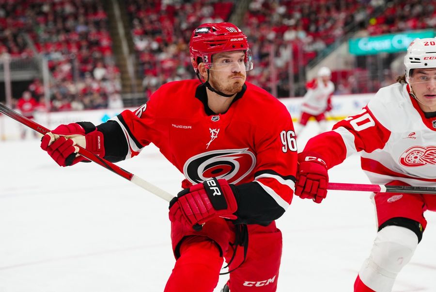 NHL: Detroit Red Wings at Carolina Hurricanes