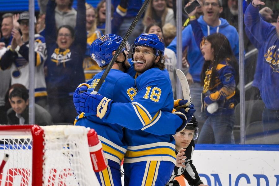 NHL: Chicago Blackhawks at St. Louis Blues