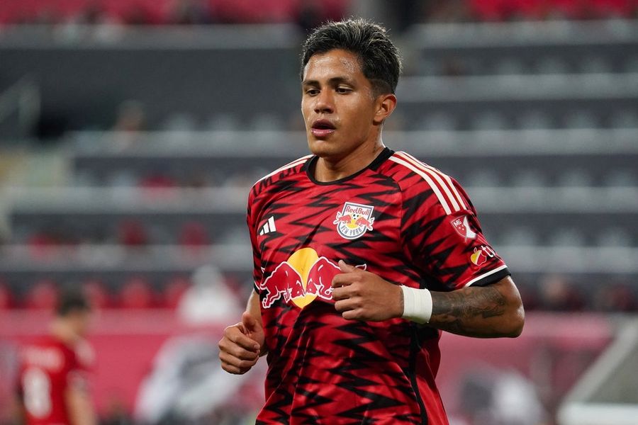 MLS: Toronto FC at New York Red Bulls