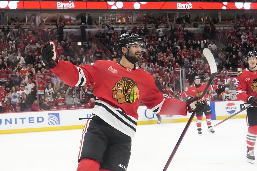 NHL: Philadelphia Flyers at Chicago Blackhawks