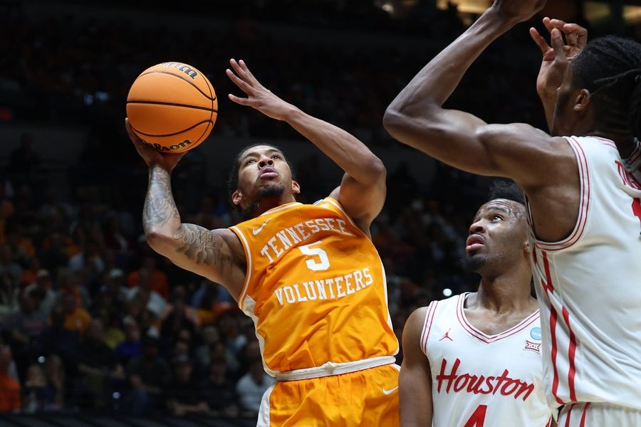 NCAA Basketball: NCAA Tournament in Midwest Regional-Tenasi Houston