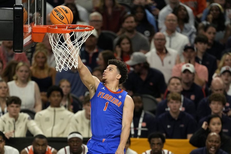 NCAA Basketball: Final Four National Semifinal-Florida at Auburn