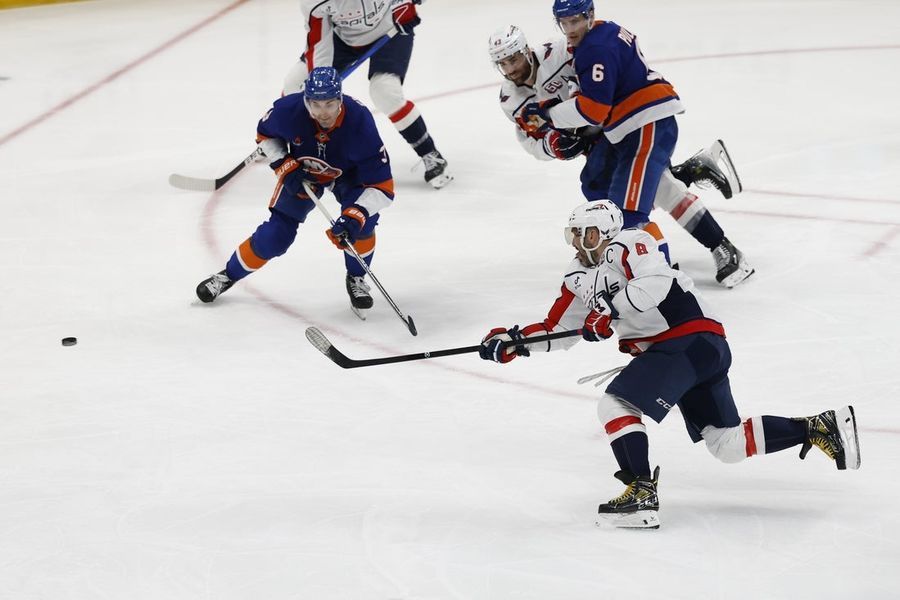 NHL: Washington Capitals at New York Islanders