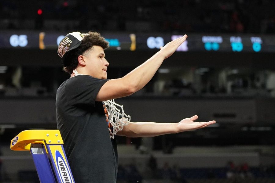 كرة السلة NCAA: البطولة الوطنية النهائية هي ناست فلوريدا