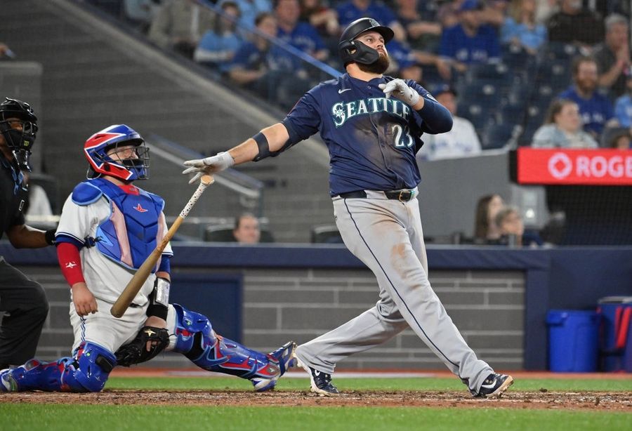 The MLB: سياتل مارينر في تورنتو بلو جيس