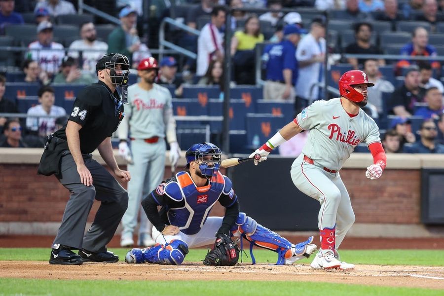 Mets defeat Phillies to remain perfect on homestand