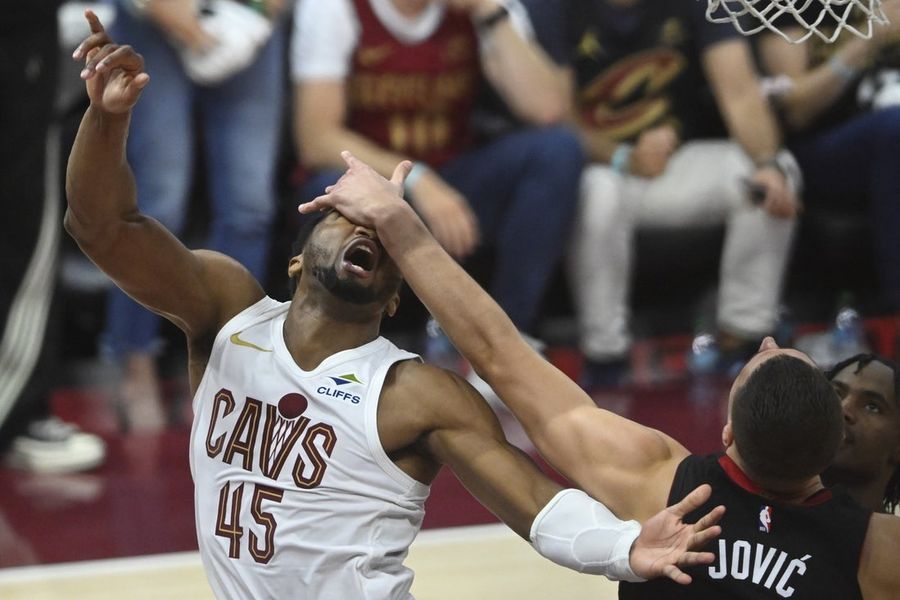 NBA: Playoffs-Miami Heat at Cleveland Cavaliers