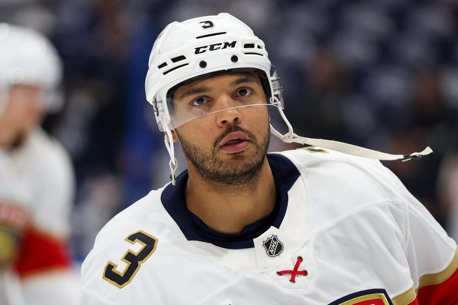 El defensa de los Panthers, Seth Jones (fractura de pie), se perderá el resto de la temporada.