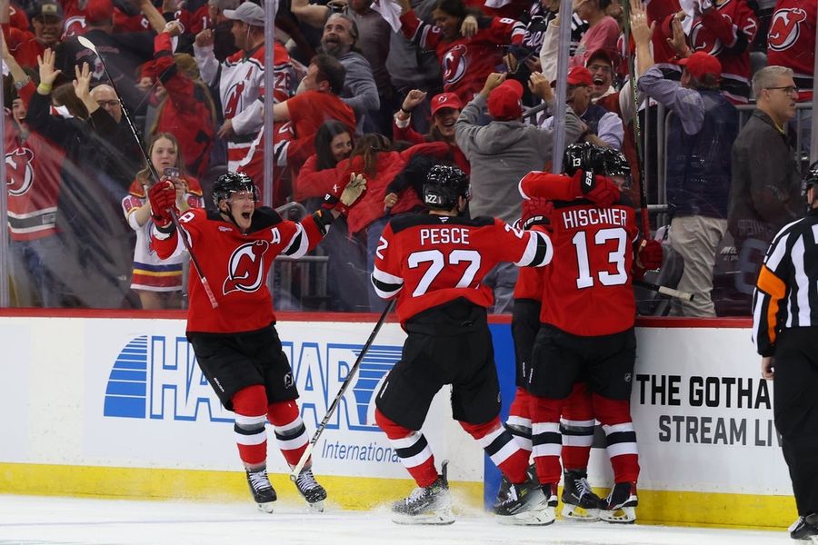 NHL: Stanley Cup Playoffs-Carolina Hurricanes at New Jersey Devils