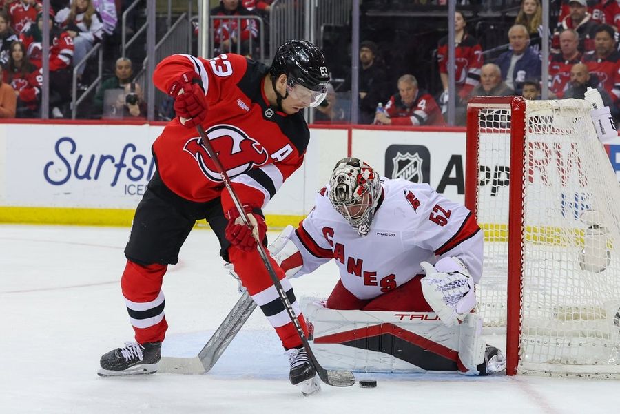 NHL: Stanley Cup Playfus-Carolina Storm على New Jersey Demons