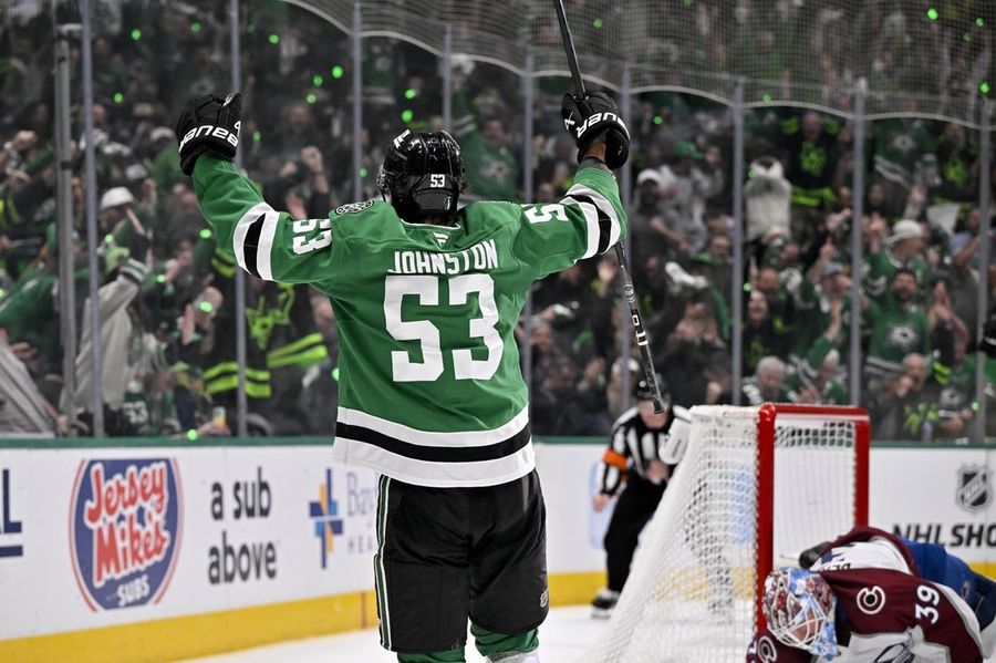 NHL: Stanley Cup Playoff-Cholorado avalanche in Dallas Stars