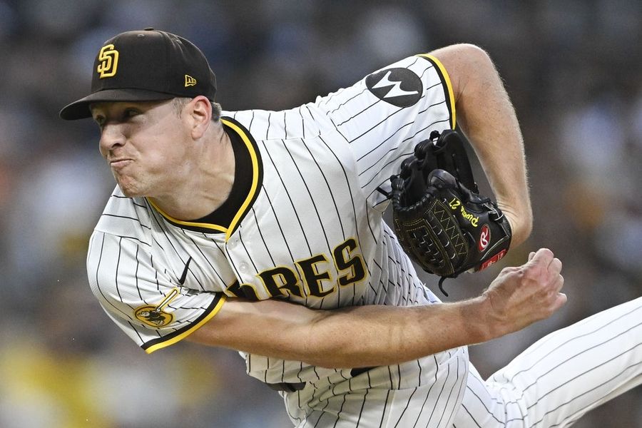 MLB: San Francisco Giants at San Diego Padres
