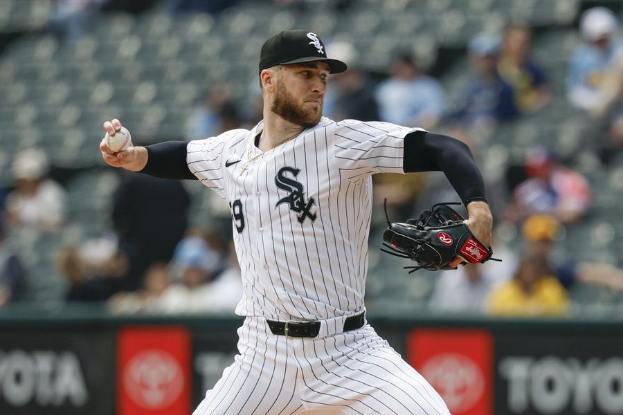 Deadspin | White Sox pitchers overwhelm Brewers