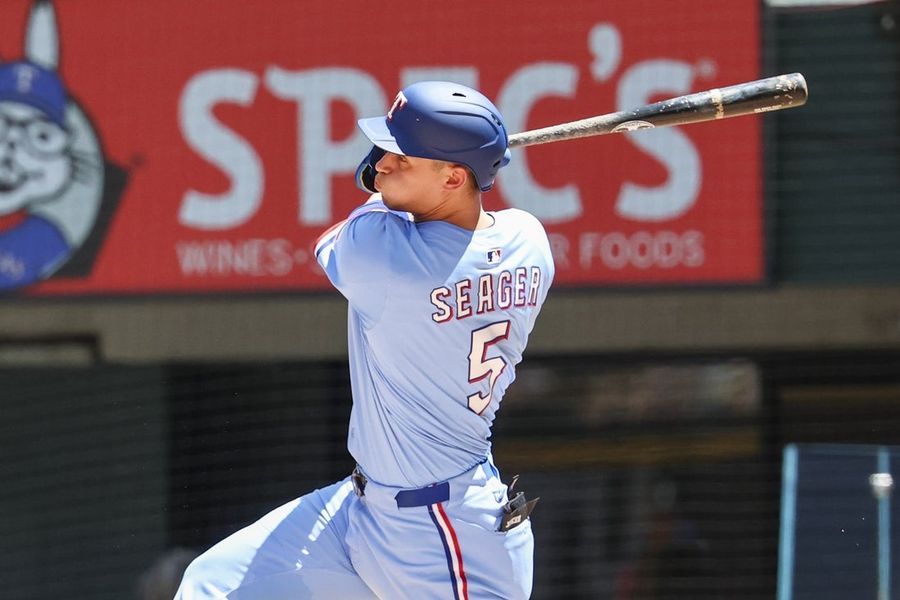 MLB: Seattle Meriners in Texas Rangers
