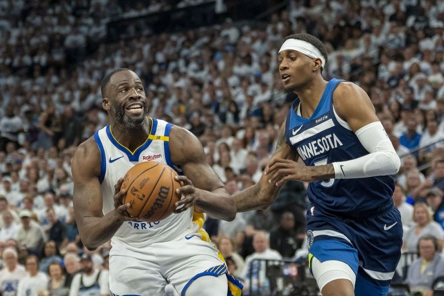 NBA: Playoff-Golden State Warriors at Minnesota Timbervols