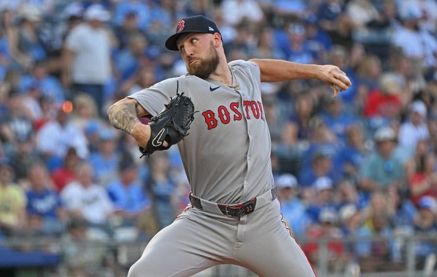 MLB: Boston Red Sox in Canasus City Royals