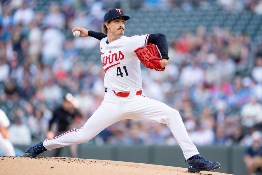 MLB: San Francisco Giants at Minnesota Twins