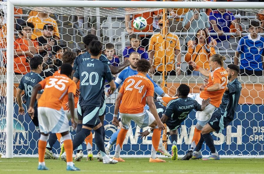 MLS: Houston Dynamo FC in Seattle Soundlers FC