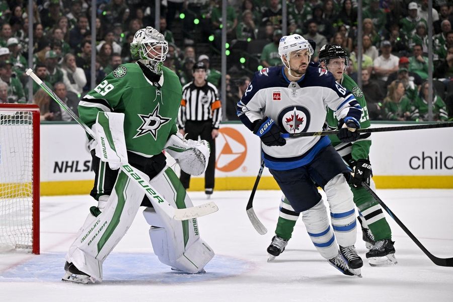 Jets must 'work harder' to stay alive vs. full-strength Stars