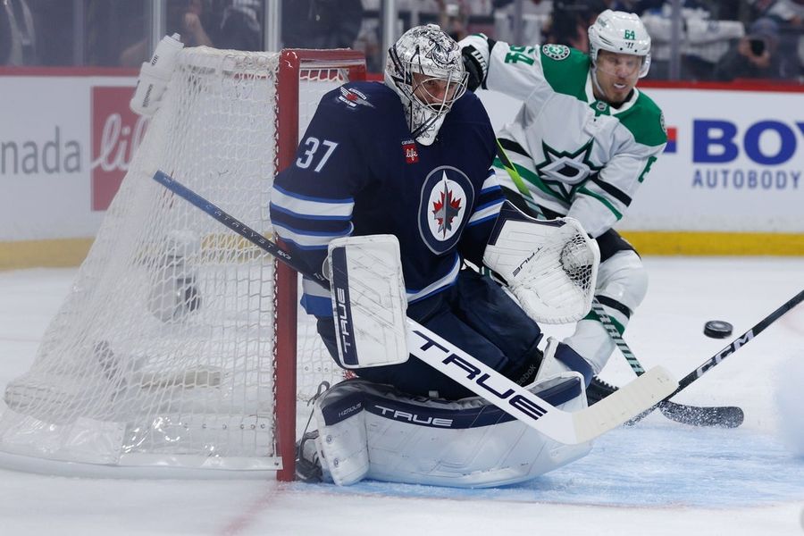 NHL: Stanley Cup Playoff-Dalas Stars in Vinnipag Jets
