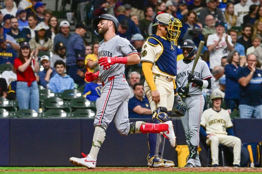 MLB: Minnesota twins in Milwoki Broovers