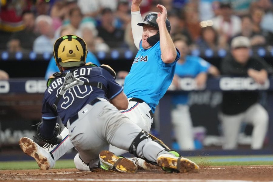 El jonrón de Otto López ayuda a los Marlins a despachar a los Rays
