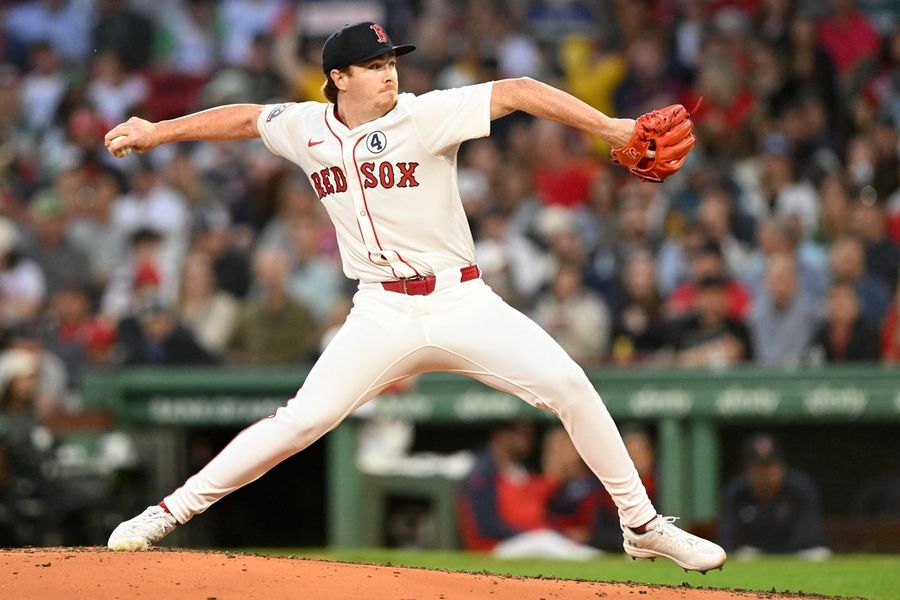 MLB: Los Angeles Angels in Boston Red Sox