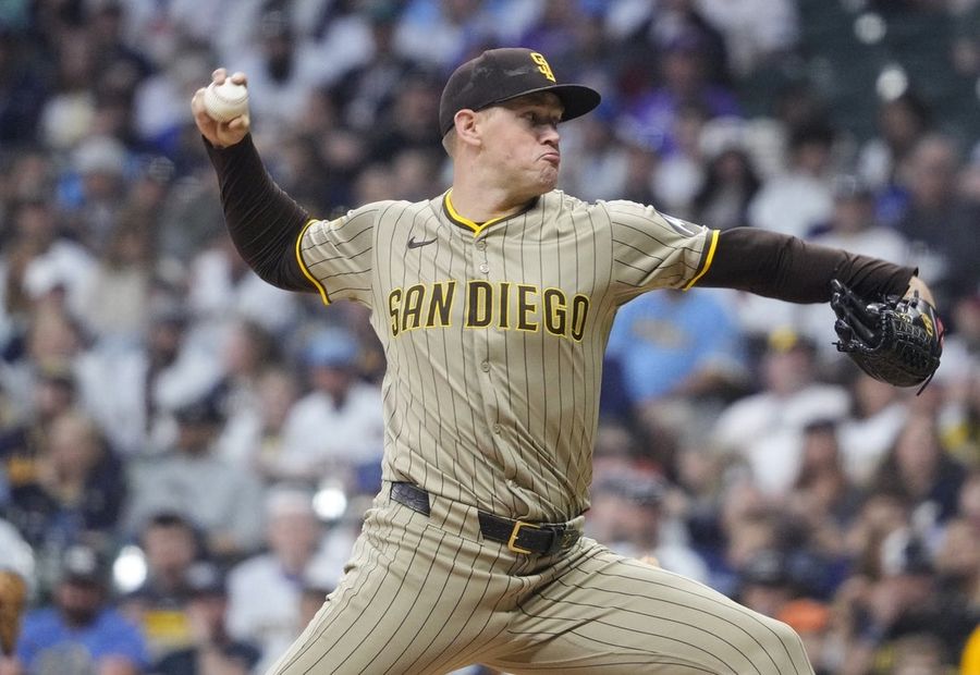 MLB: San Diego Padress in Milwauki Brucers