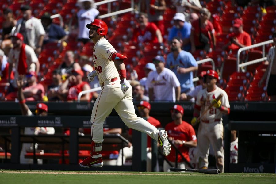 MLB: Cincinnati Reds in St. Louis Cardinals