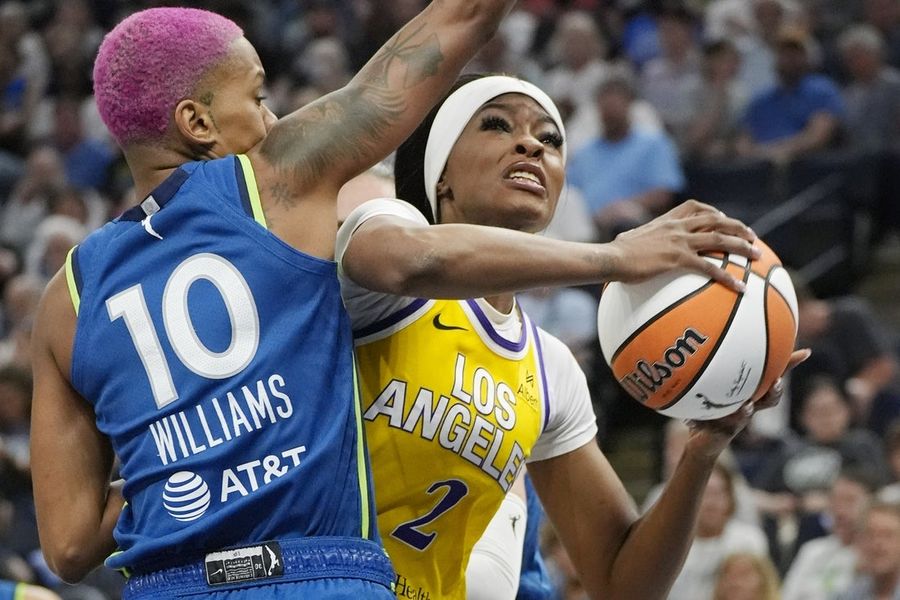 WNBA: Los Angeles Sparks at Minnesota Lynx