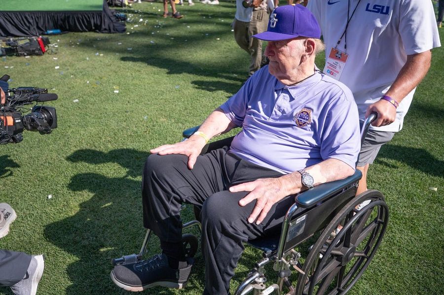 Skip Bertman, 5-time national champion at LSU, dies at 88