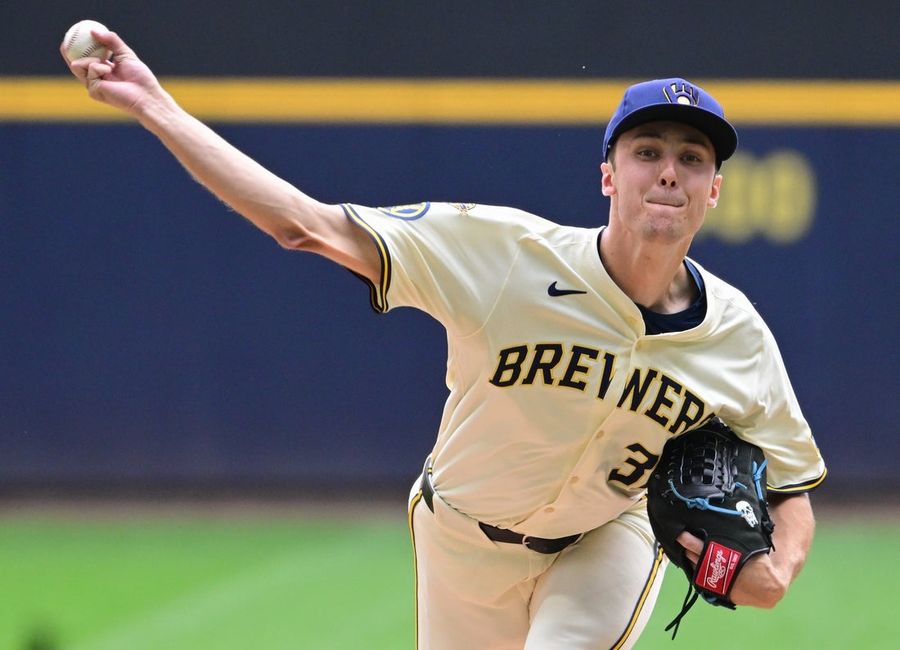 MLB: Pittsburgh Pirates at Milwaukee Brewers